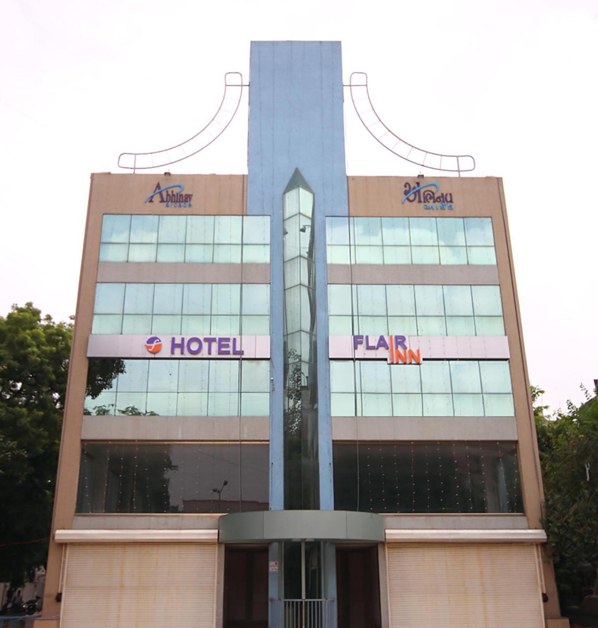 Hotel Flair Inn Ahmedabad Bagian luar foto